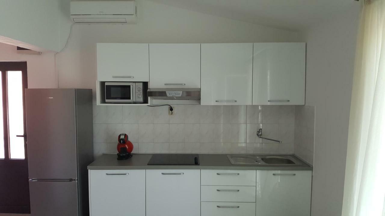Apartment Joke Razanj Exterior photo